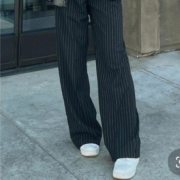 6️⃣5️⃣0️⃣ Strip Wide Leg Trousers. Size - M - Picture 17 of 17
